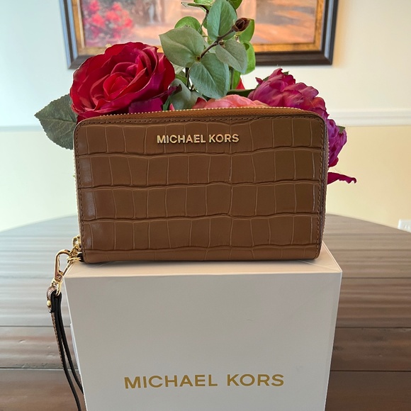 Michael Kors Jet Set Travel Large Continental Wallet Wristlet MK Brown - Picture 1 of 5
